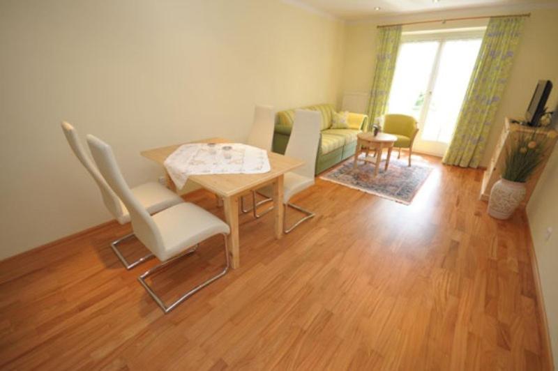 Appartement Bergblick I Faistenau Zimmer foto